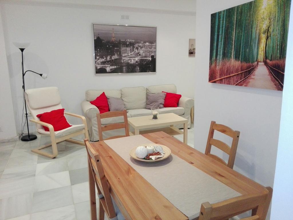 Centrico Apartamento Con Patio Privado Севілья Екстер'єр фото