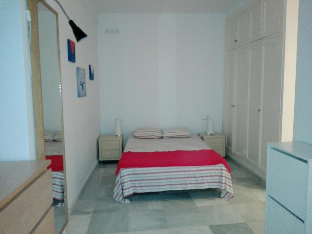 Centrico Apartamento Con Patio Privado Севілья Екстер'єр фото